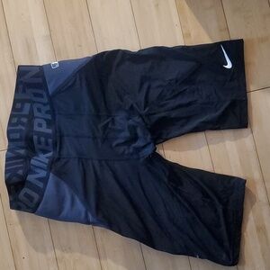 Nike dri-fit boys compressor pants size XL